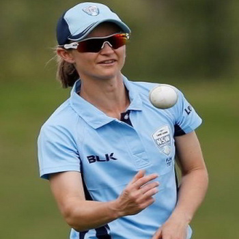 Leah Poulton Biography